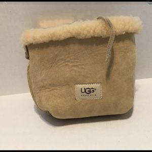 Ugg Puff Reversible bucket Bag NWT